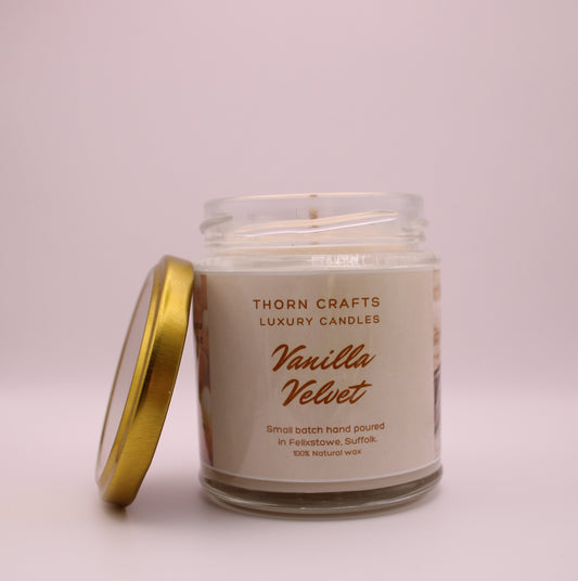 Vanilla Velvet Medium Luxury Candle